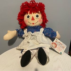 HASBRO Raggedy Ann doll 2002
Red Hair With Blue Dress, And Apron